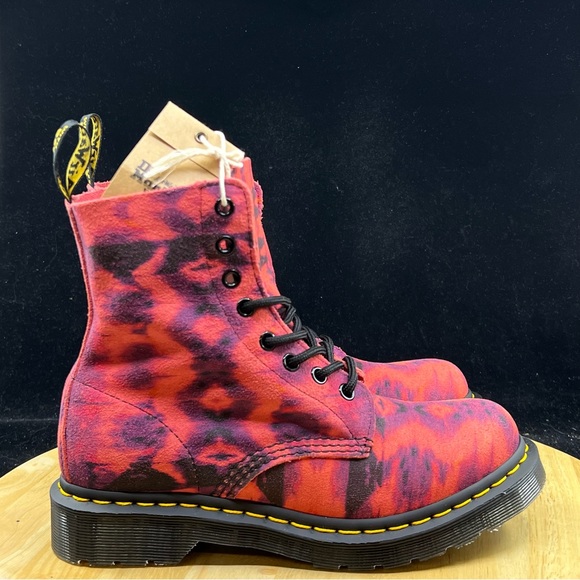 Dr. Martens Shoes Doc Dr Martens Red Black Boots Air Wair Bouncing Soles Womens Size 7 Msrp